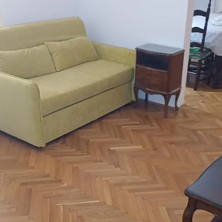 Ina Апартаменты *